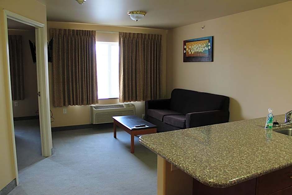 Grand View Inn & Suites