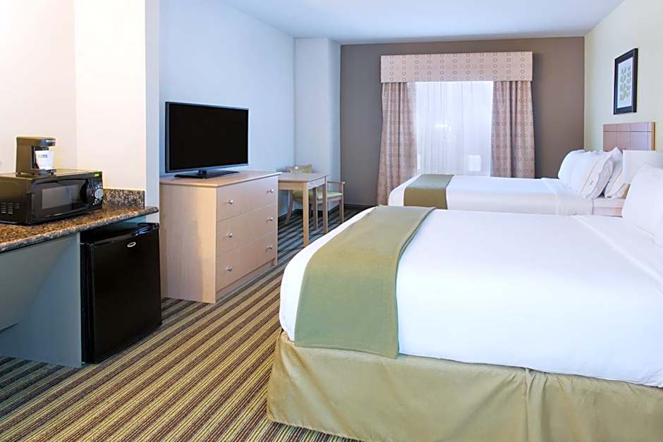 Holiday Inn Express Hotel & Suites Alvarado By IHG