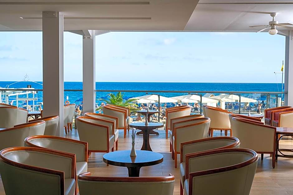 Mare Blue Hotel