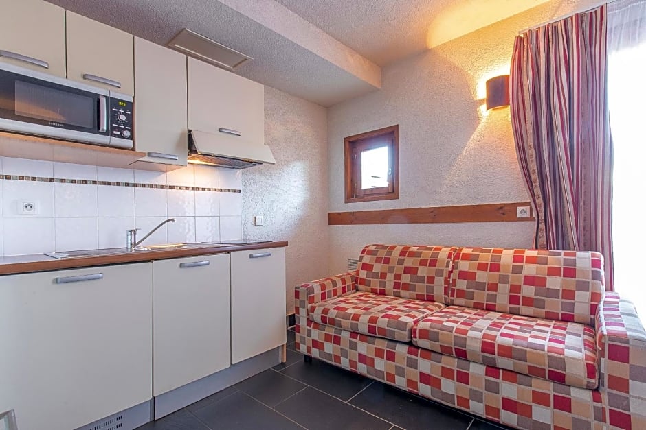 Les Aiguilles De Warens