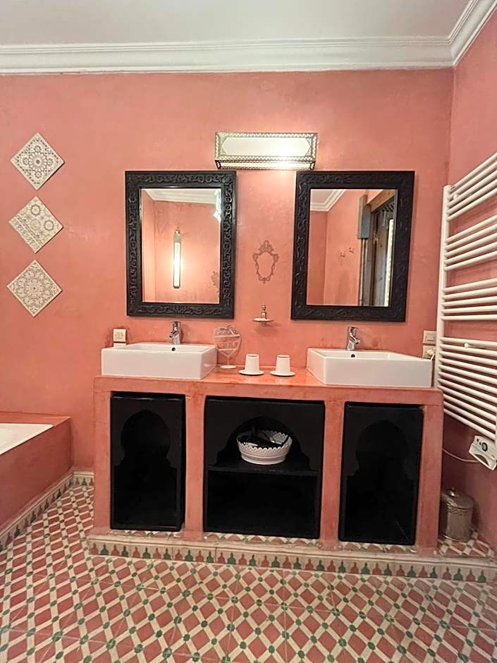 Riad Mouna