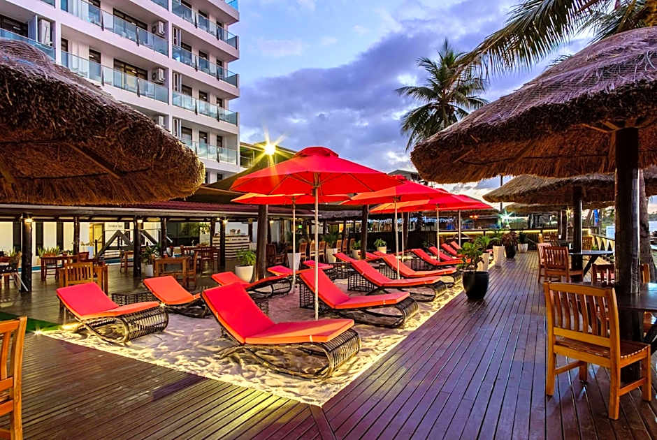 Ramada Suites by Wyndham Wailoaloa Beach Fiji