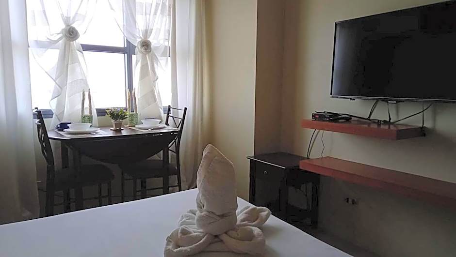 HORIZON 101 A4 near robinson mall Free POOL WIFI