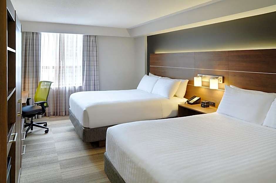 Holiday Inn Express Toronto Downtown By IHG