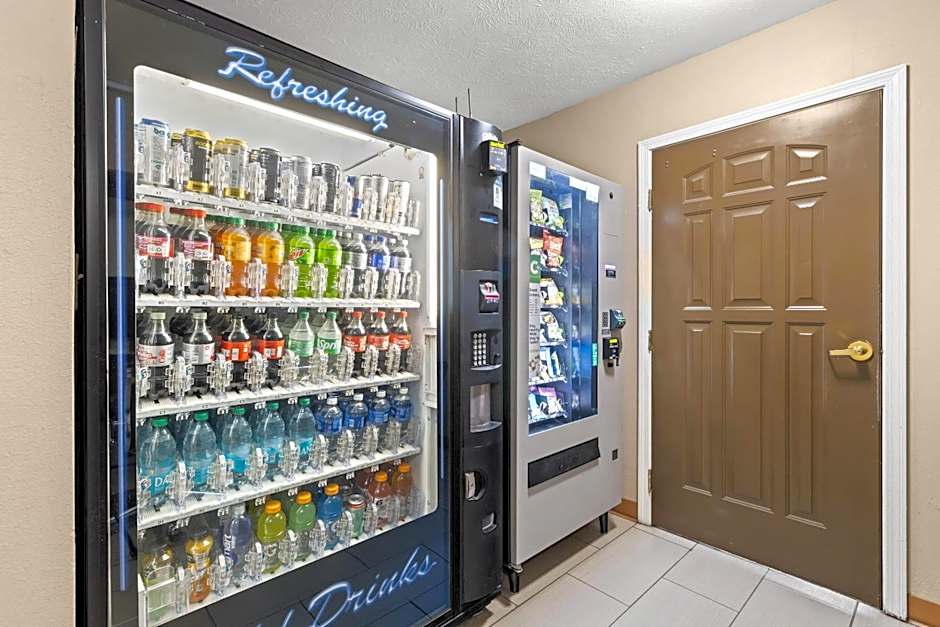 Comfort Inn & Suites Lancaster Antelope Valley