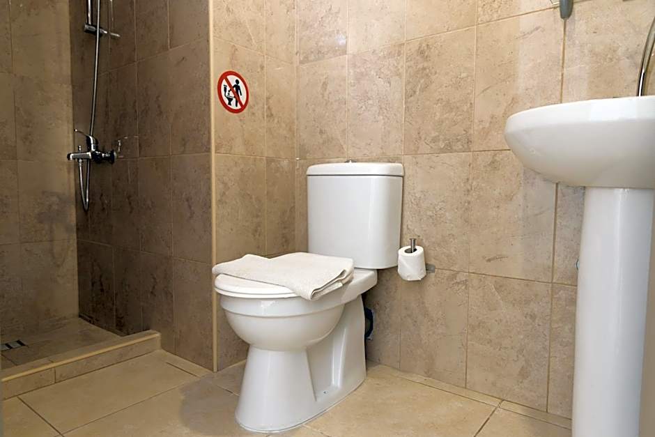 Alecos Hotel Apartments