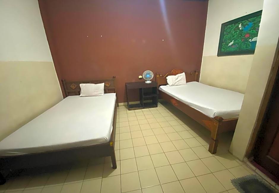 Hotel Candra Adigraha