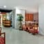 La Quinta Inn & Suites by Wyndham Puebla Palmas