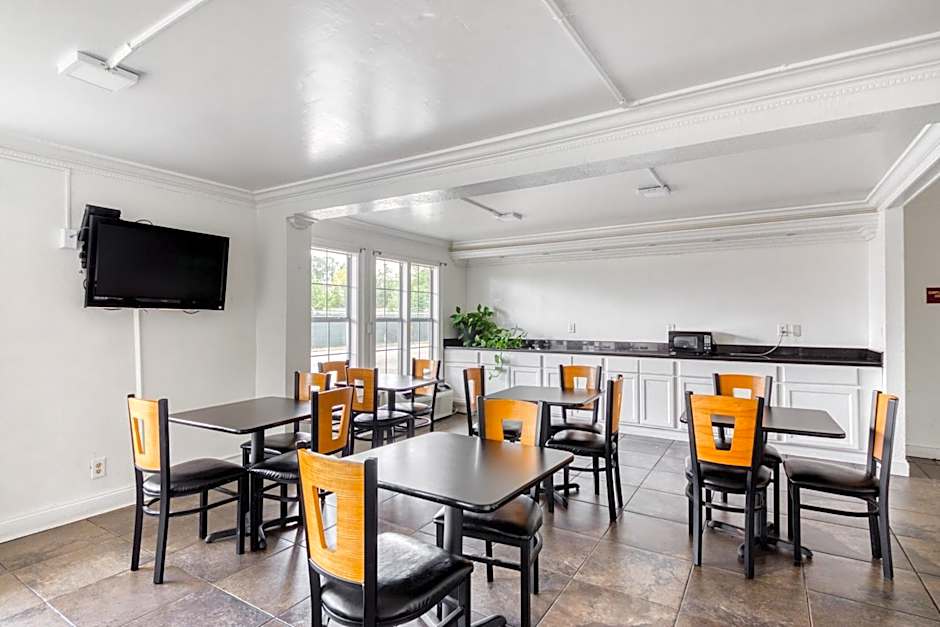 OYO Hotel Baton Rouge East I-12