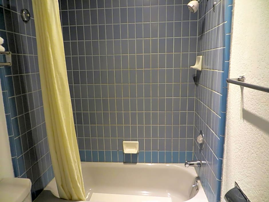 Executive Inn & Suites Sacramento