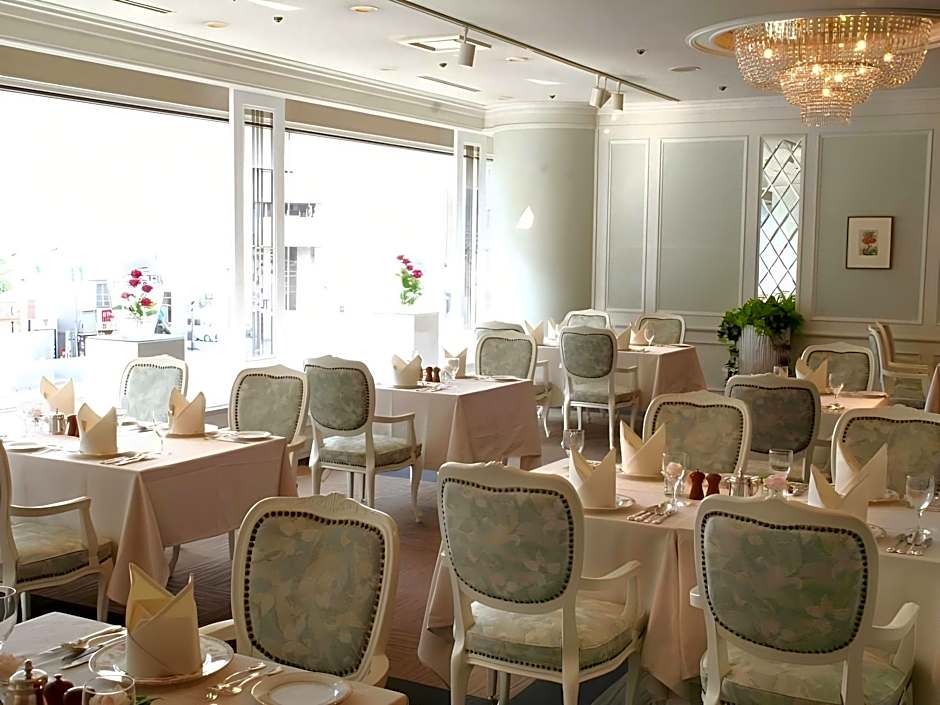 The Crown Palais New Hankyu Kochi