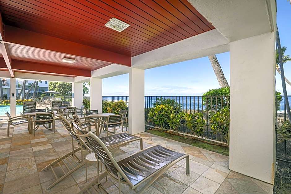Royal Sea Cliff Kona By Outrigger