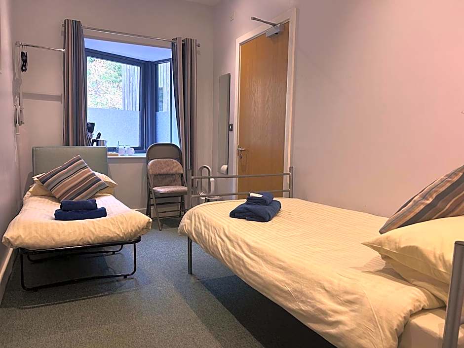 Harbour Stays - The Marine Centre, Saundersfoot Harbour, SA69 9HE