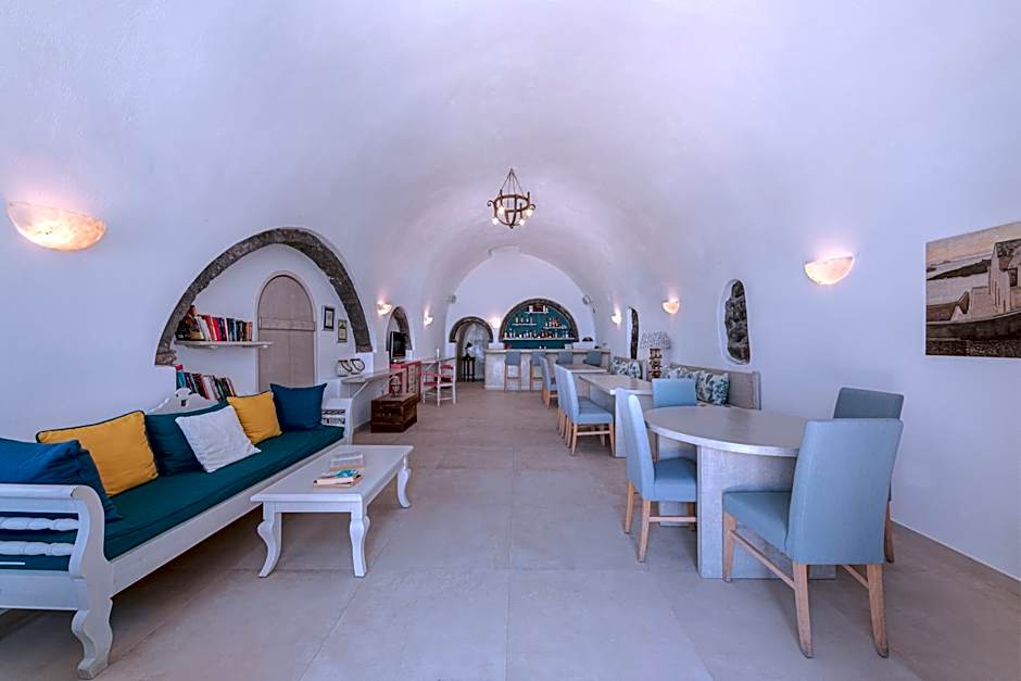 Afroessa Hotel by Caldera Houses