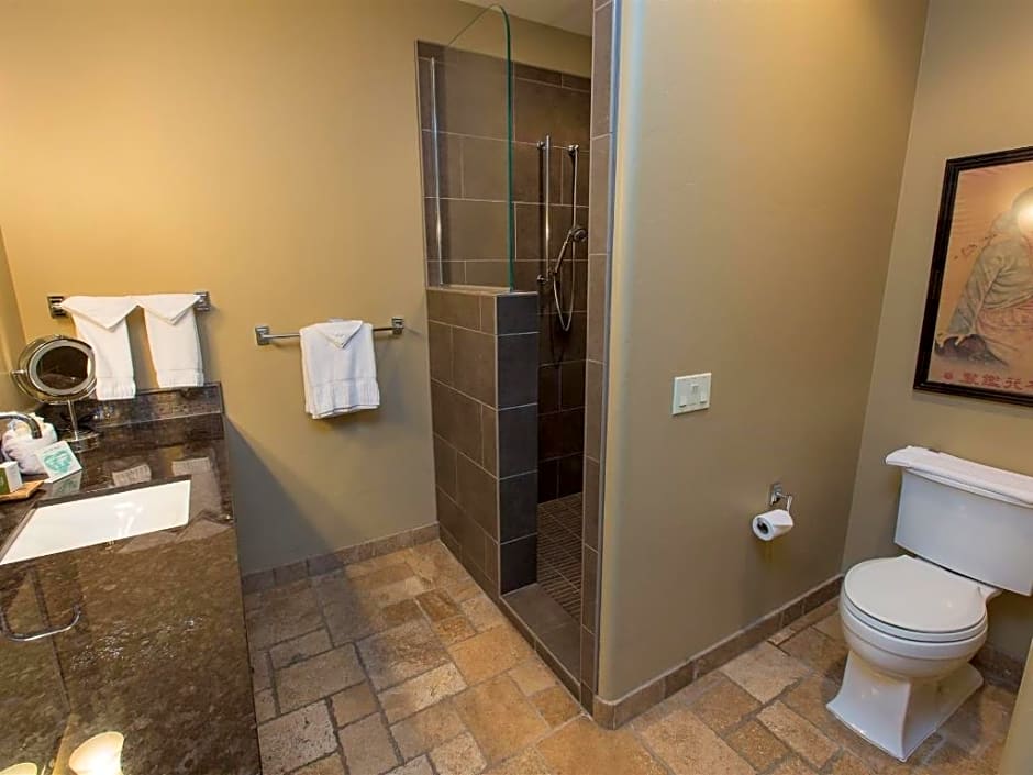 Columbia Cliff Villas