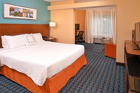 1 King Bed Executive Room Non-Smoking