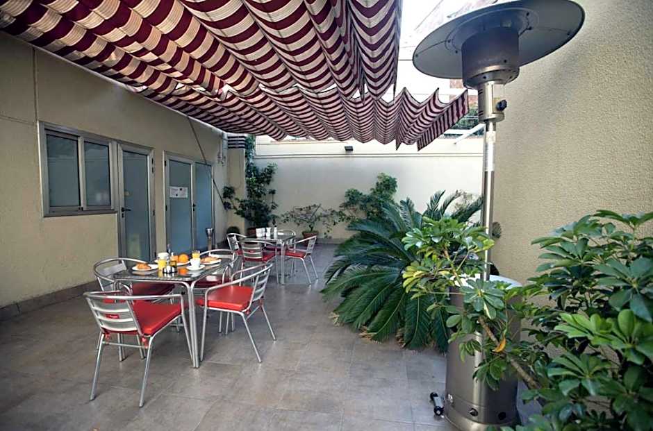 Hotel Ciutat De Sant Adria