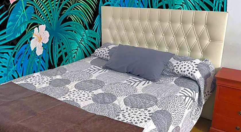 GRAN VIA VALVERDE Apartaments & ROOMS PARKING