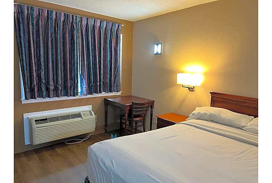 Motel 6 Millington TN