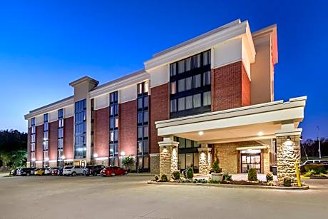 Drury Inn & Suites Atlanta Airport