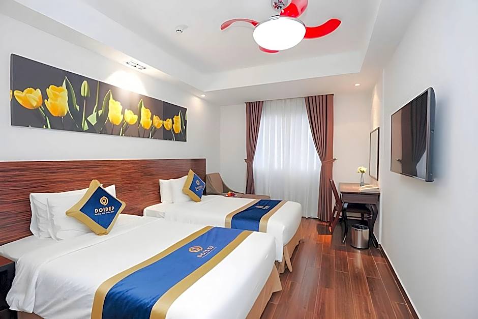 Sandals Lily Hotel
