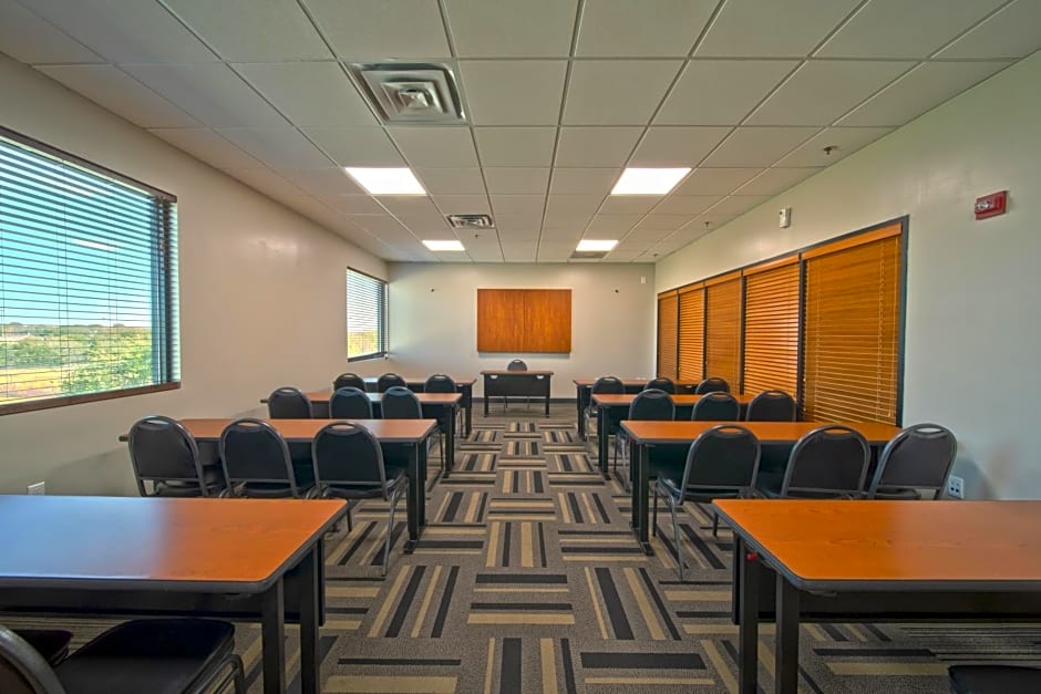 Wingate by Wyndham Round Rock Hotel & Conference Center