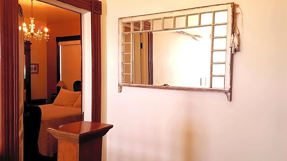 Captain's Inn at Moss Landing