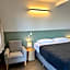 Pearly Shell Motel