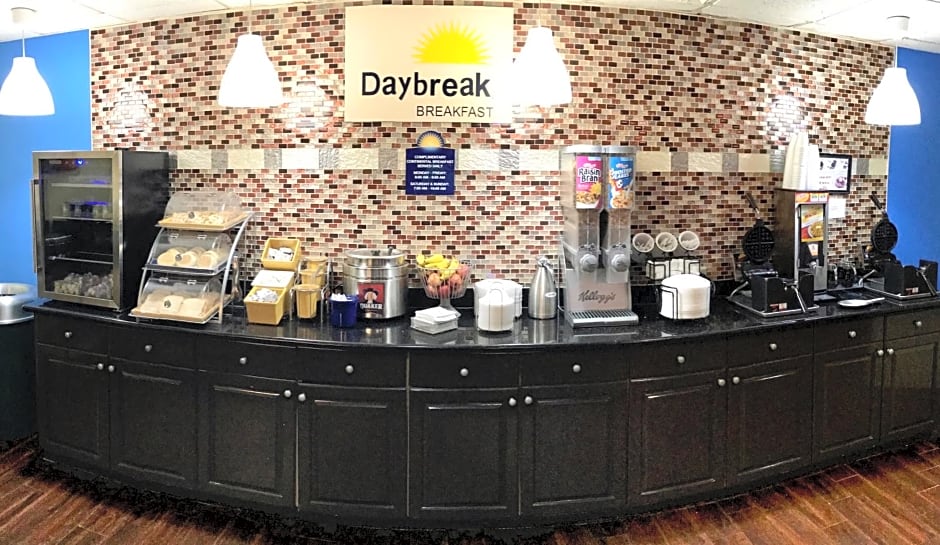 Days Inn by Wyndham Sarasota Bay