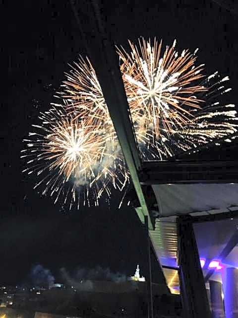 Suite privée du balcon du vieux port Marseille