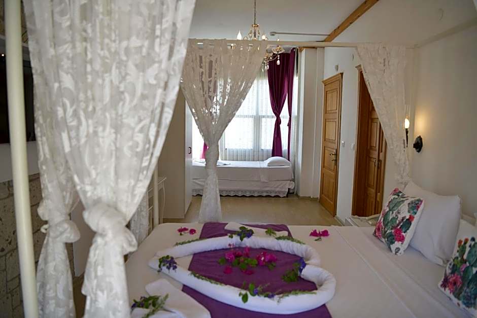 Kemerlihan Deluxe Hotel