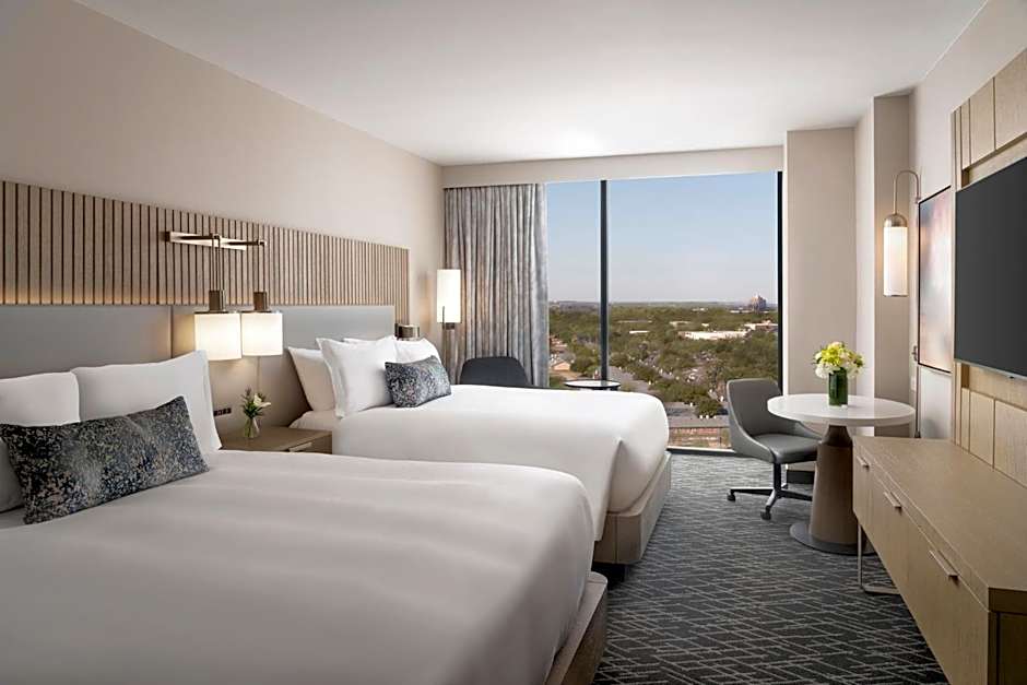 Loews Arlington Hotel