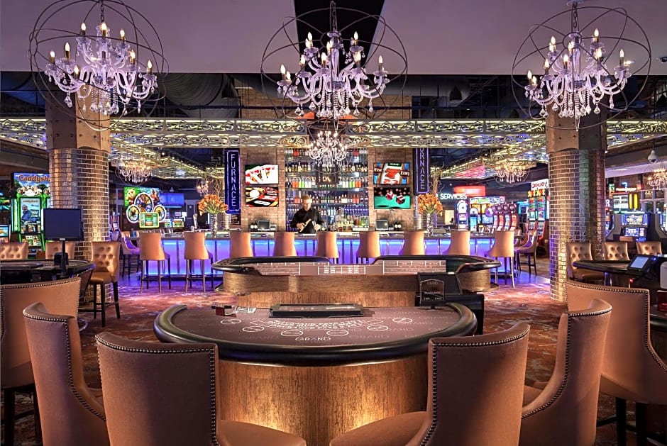 Downtown Grand Hotel & Casino