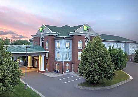 Holiday Inn Express & Suites Superior By IHG