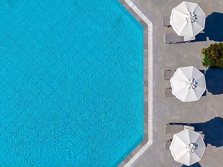 Hotel Niriides Beach