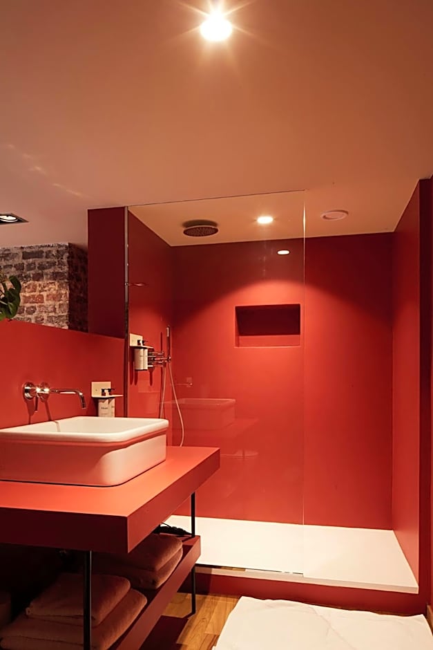 Chambre d'Amis by Alix