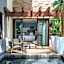 Azul Villa Esmeralda, by Karisma