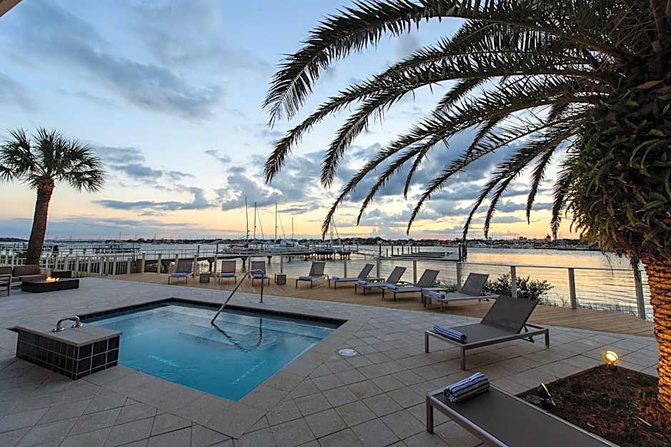 Marker 8 Hotel and Marina