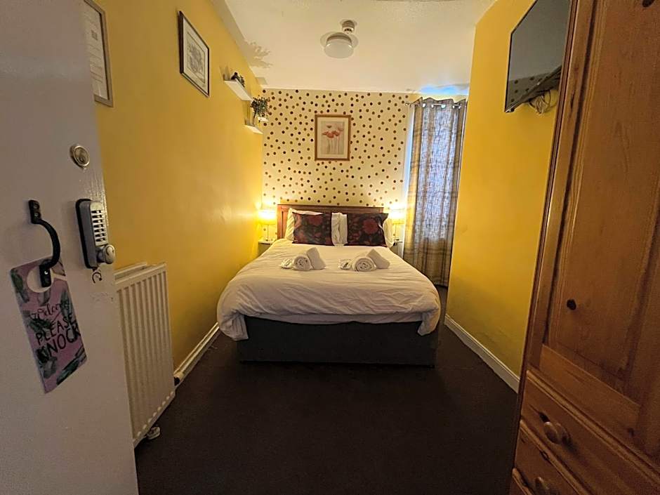 Modern Rooms with SELF Check-In The Castle, Coldstream