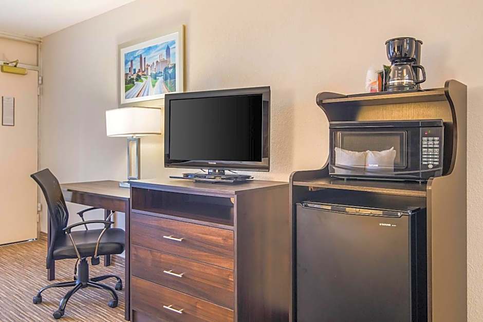 Quality Inn Suwanee I-85