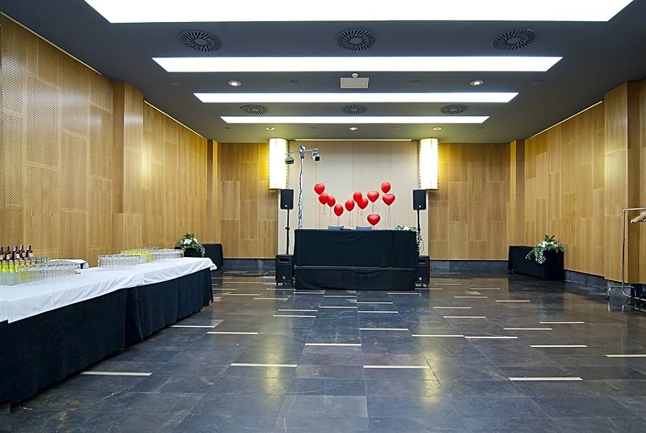 Vincci Zaragoza Zentro