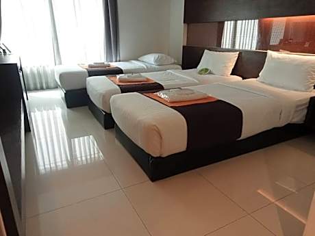 Deluxe Twin Room