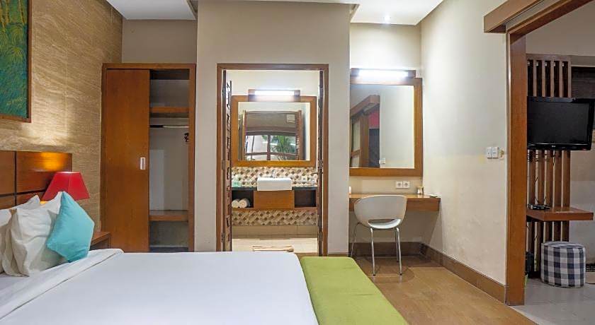 The Green Zhurga Suites