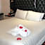 Hotel 104 Art Suites