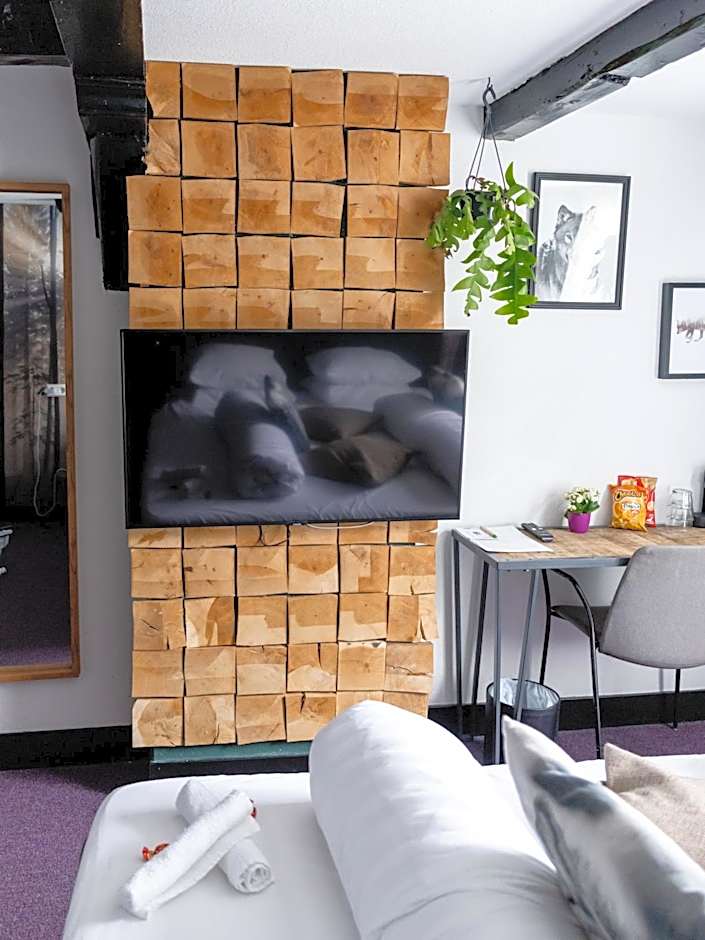 Wolf Hotel Kitchen & Bar