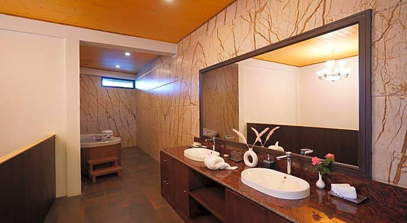 Denzong Regency- Luxury Mountain Retreat Spa & Casino