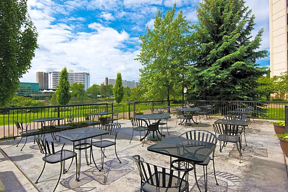 Oxford Suites Spokane