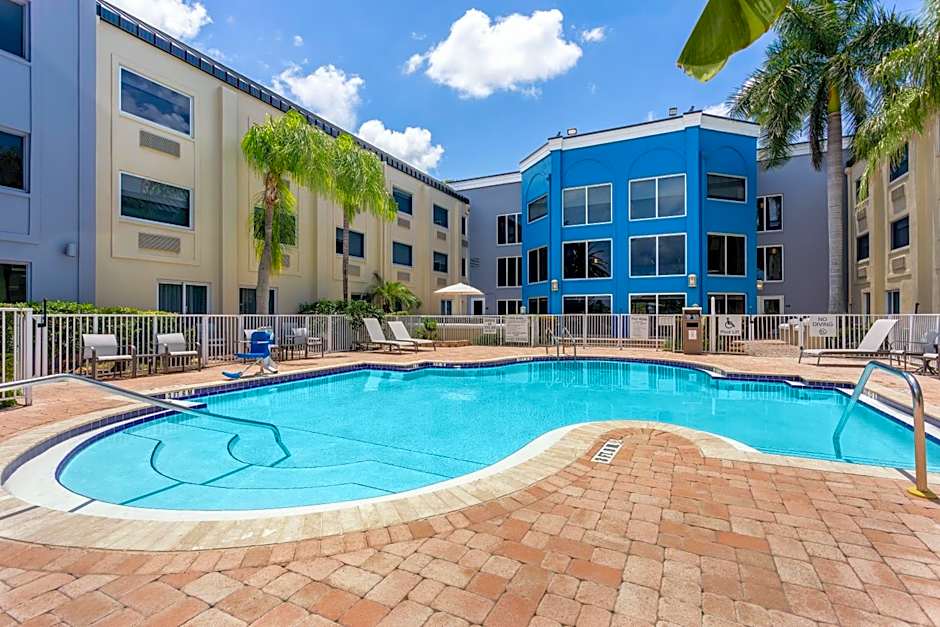 Holiday Inn Express Hotel Clearwater East - ICOT Center By IHG