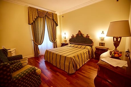 Delulxe Double Room