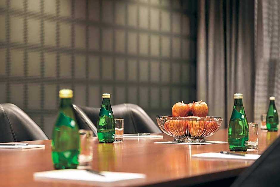 Hilton Knoxville Airport